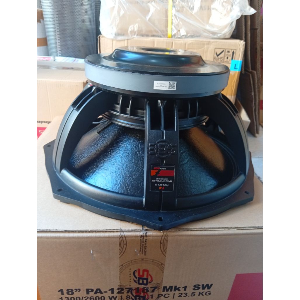 SPEAKER FABULOUS 18 inch 127187 MK I SW
