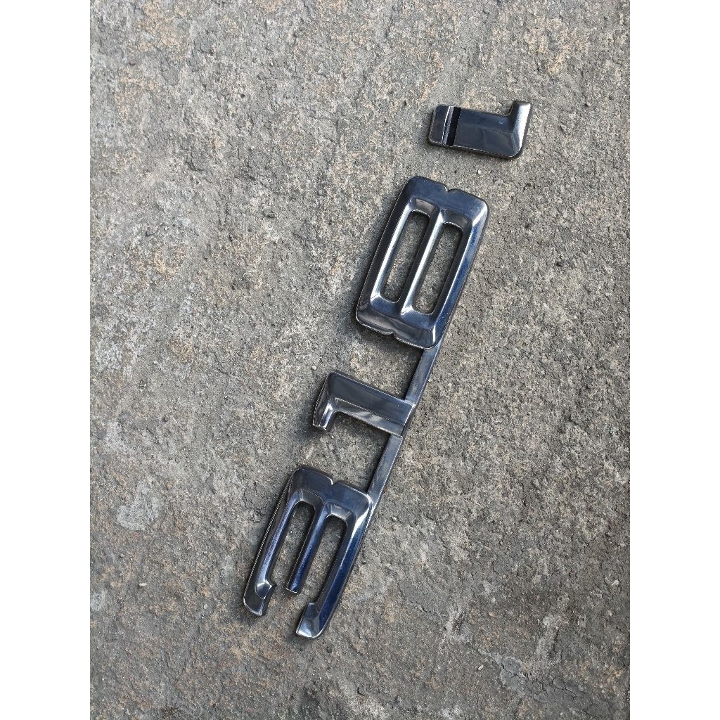 emblem Bmw E30 318i original.