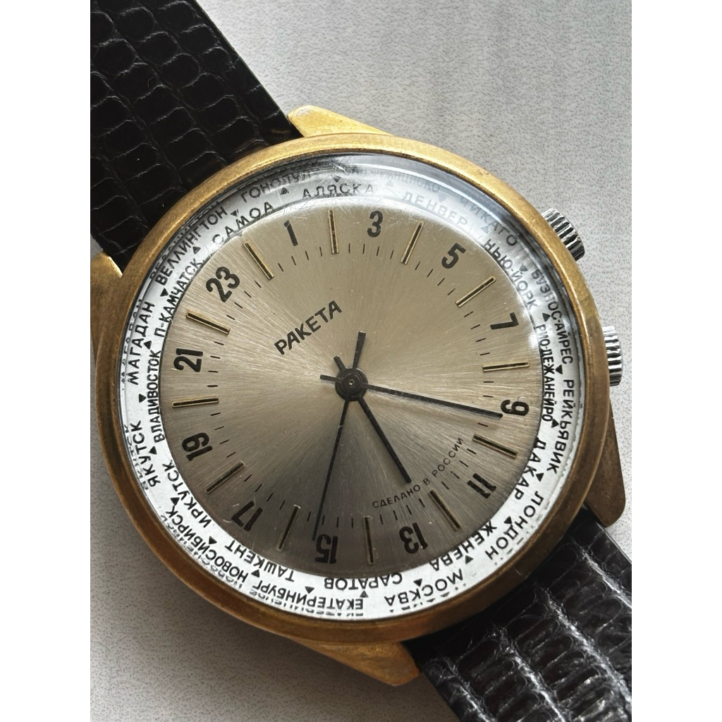 Jam Tangan Vintage RAKETA 24 Hours World Time Mesin Manual Winding kondisi bagus dan normal