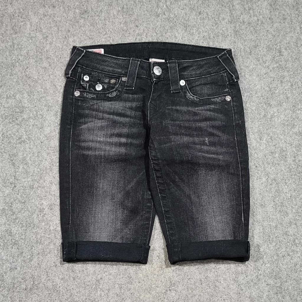 Celana pendek TRUE RELIGION size 25 second