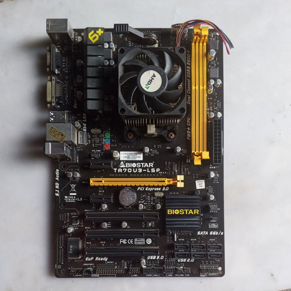 Motherboard FM2+ Paketan Fan / Prosesor
