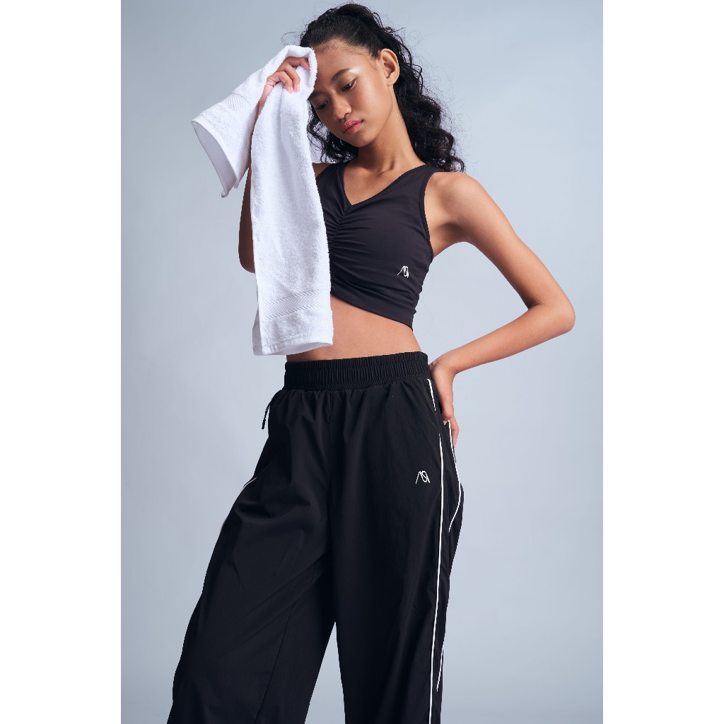 Activewear by Mason Studio - Motion Pants in Black - Posture