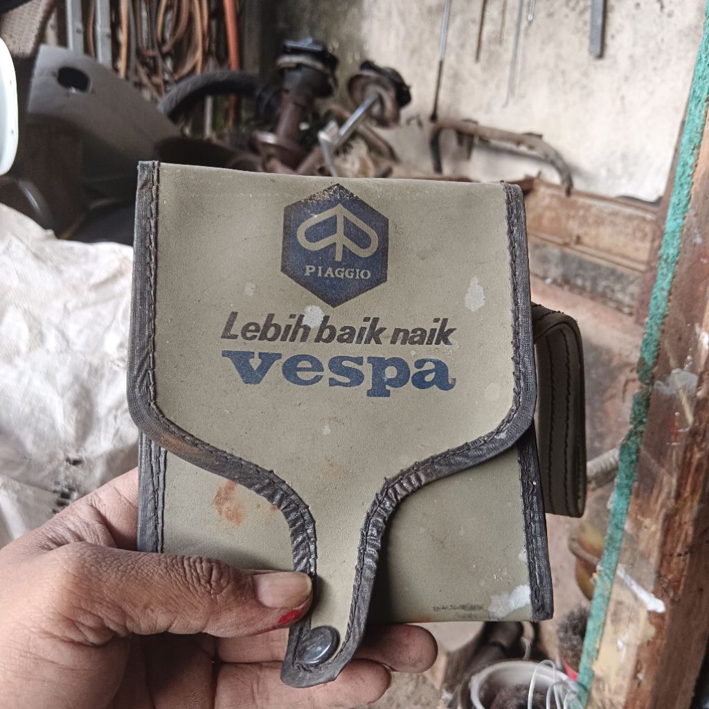 tas kunci vespa original