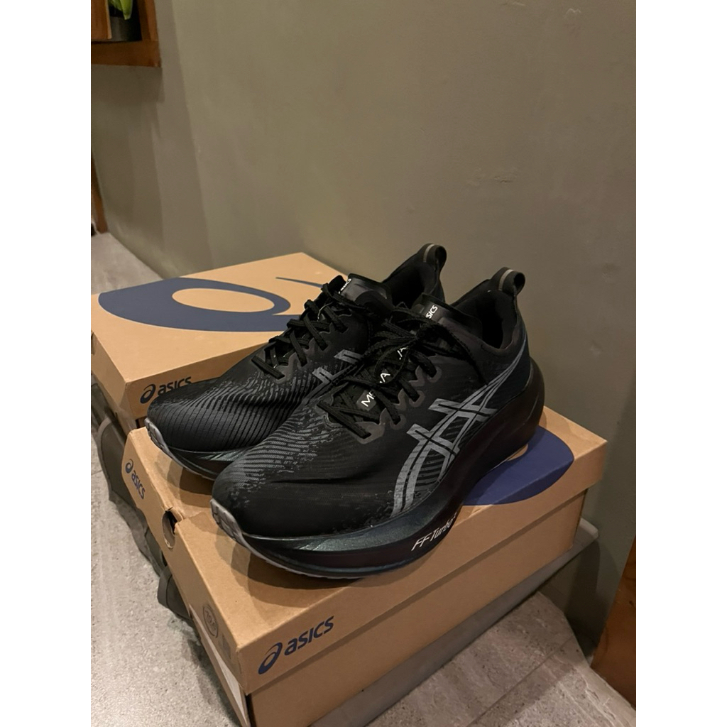 Asics Megablast black size 43.5