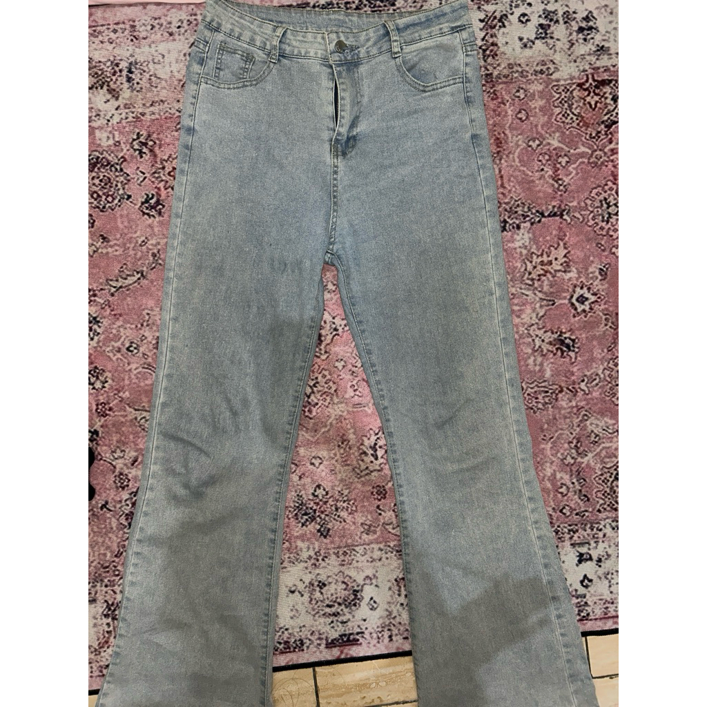 Preloved Cutbray Jeans