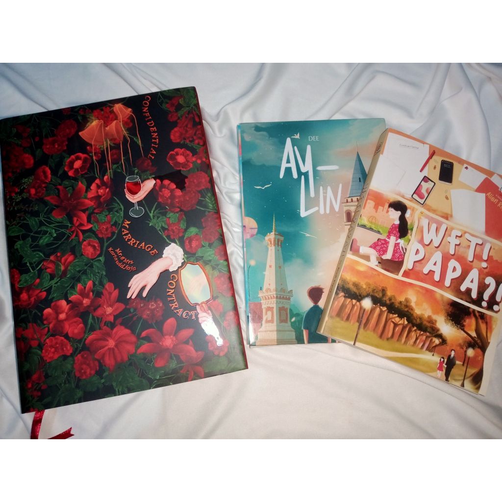 BACA DESKRIPSI preloved bundling novel confidental marriage contract + Wft papa + aylin