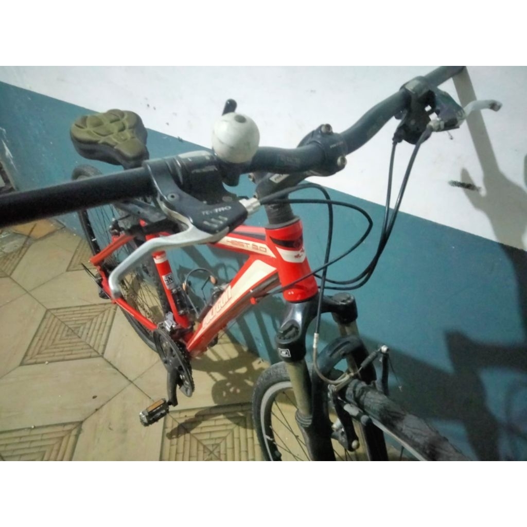 sepeda gunung Polygon heist 2.0