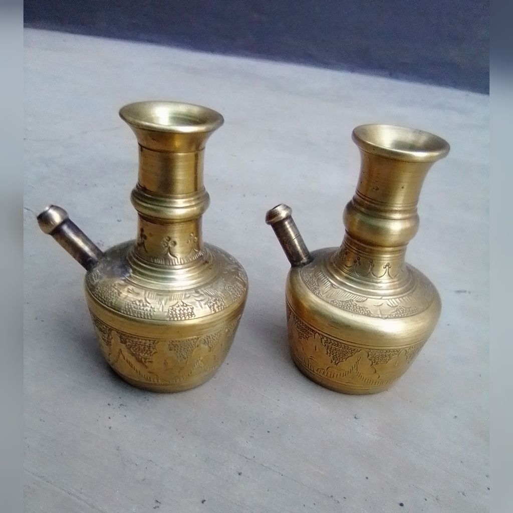 2 Buah Kendi Teko Mini Kuningan Antik Kuno