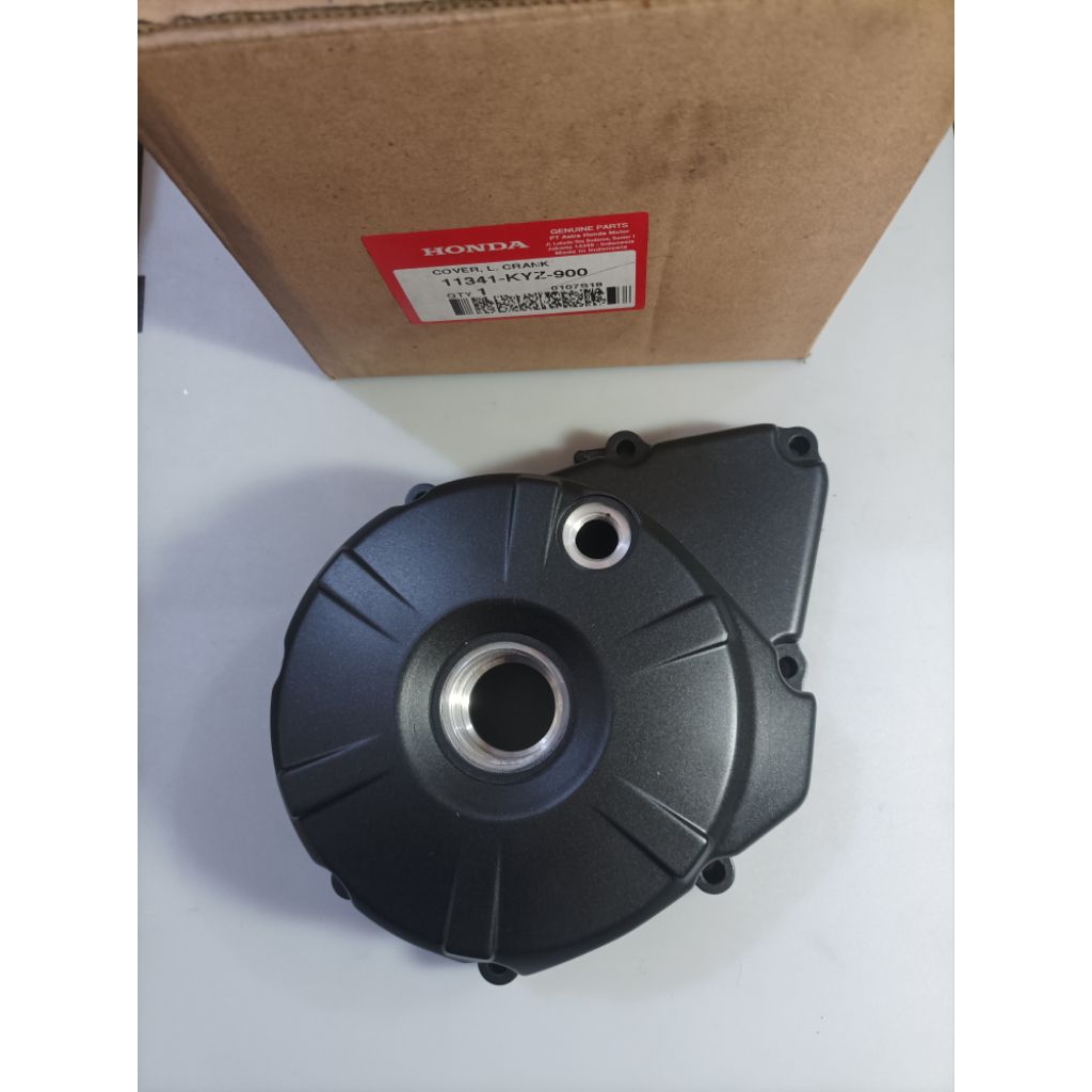 11341-KYZ-900 BLOK TUTUP MAGNET SUPRA X 125 HELM - IN SUPRA X 125 FI NEW BLADE 125 FI NEW ORIGINAL A