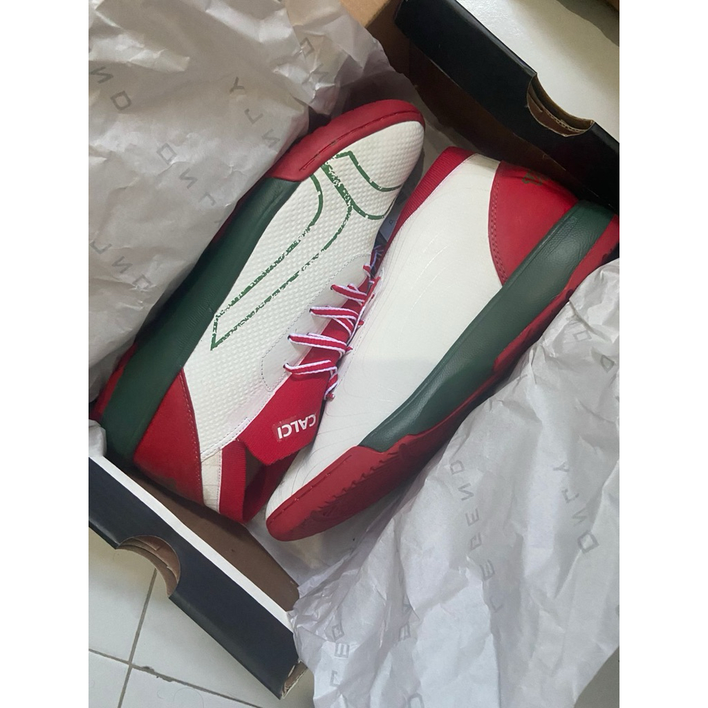 SEPATU FUTSAL CALCI BNIB