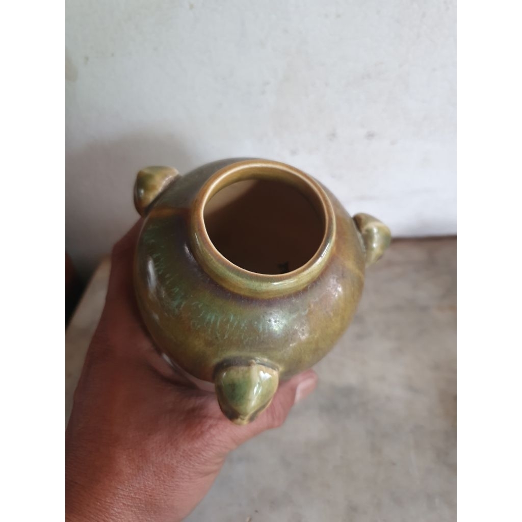 fas bunga atao guci antik
