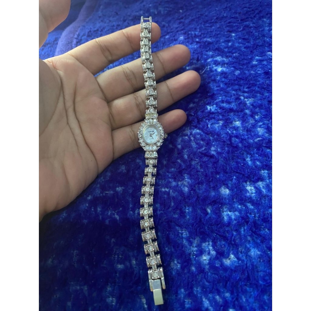 jam wanita cartier
