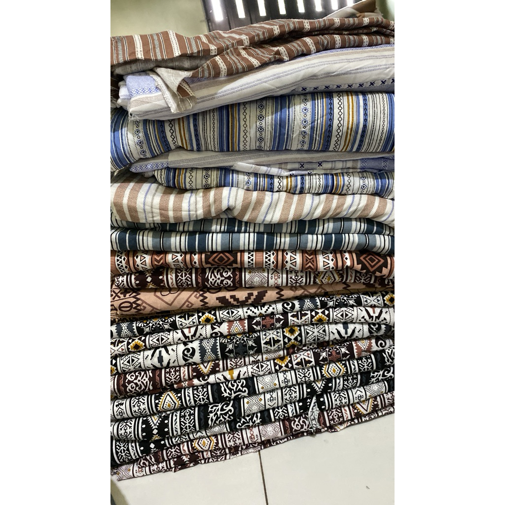 Kain Katun Rayon Motif Salur Etnik