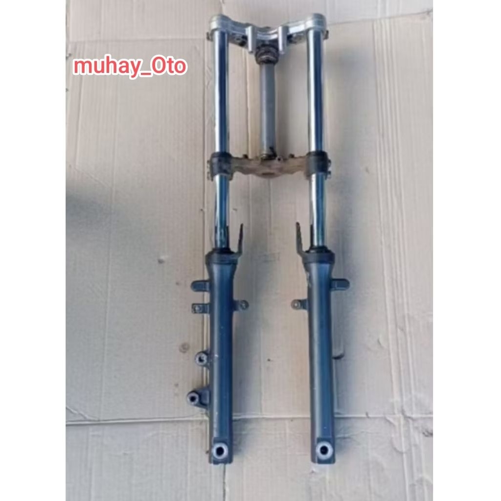 sokbreker depan+segitiga atas bawa 1set fulset motor Suzuki Satria Fu fasselit PNP satria Fu Thailan