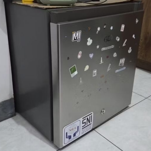 Kulkas mini GEA 1 pintu second