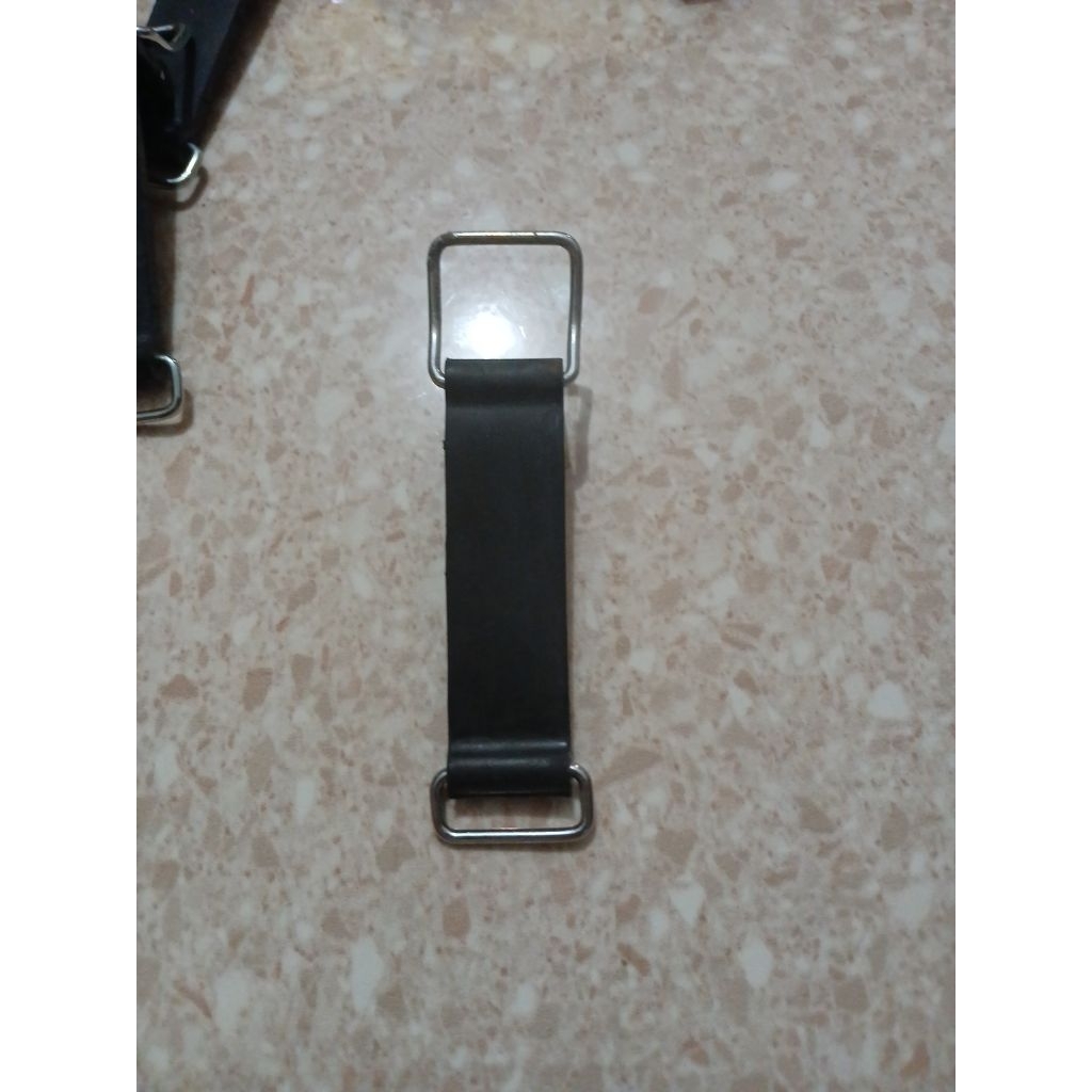 karet ikat aki accu motor new vixion R15 xabre
