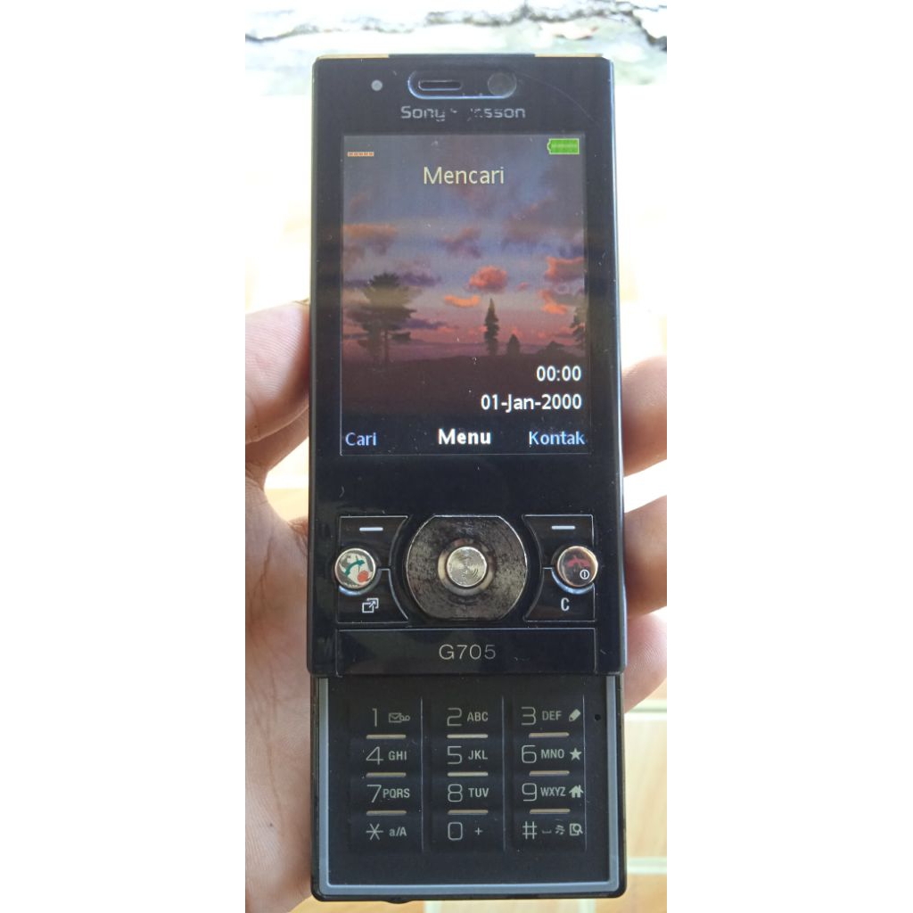 Sony Ericsson G705