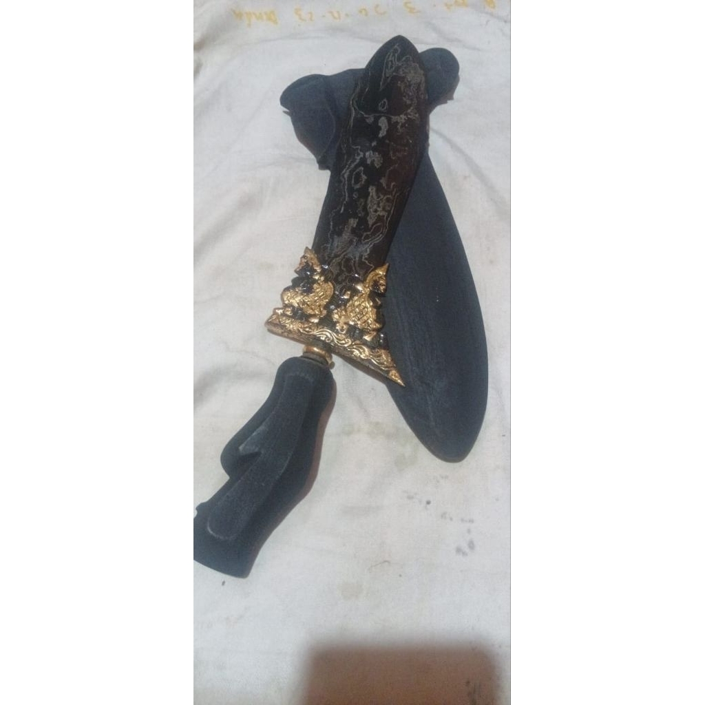 keris betok smr kembar sepuh emas 24 karat.