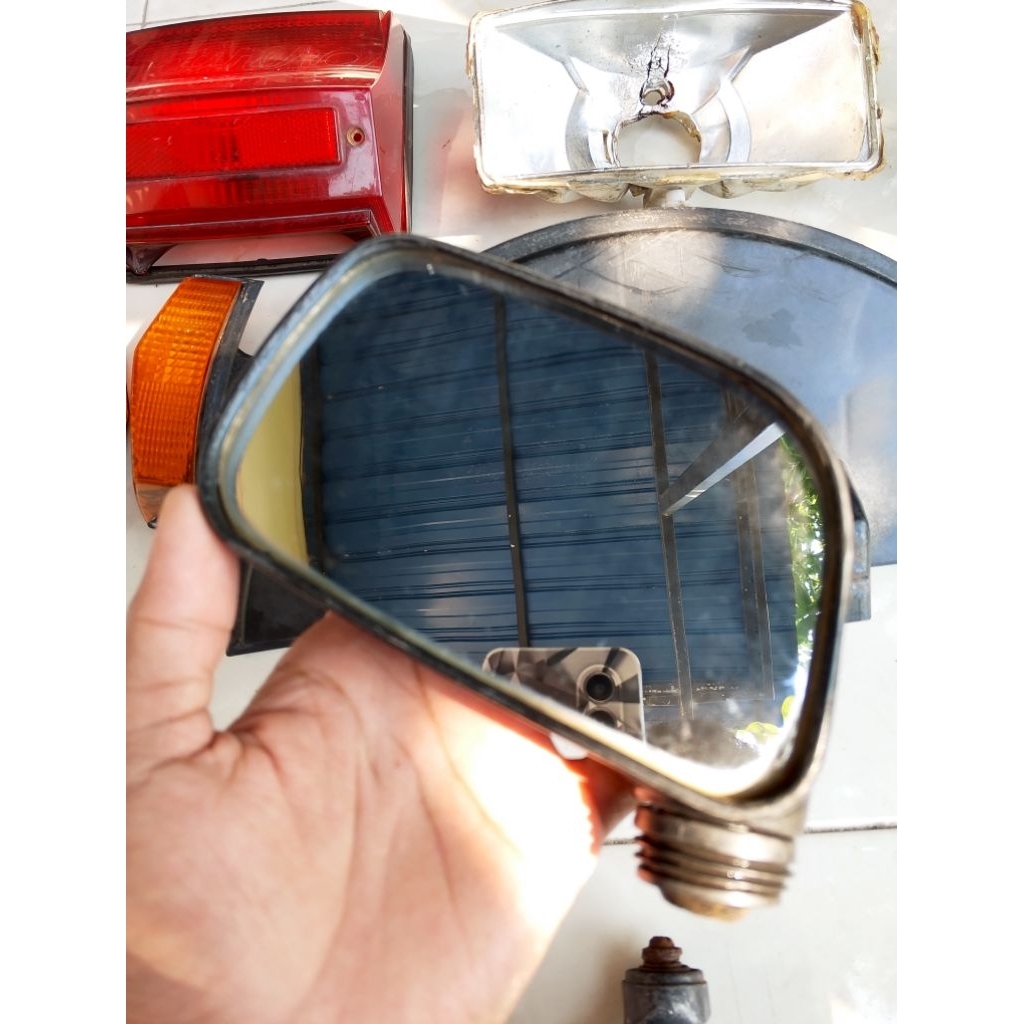 spion vespa excel original kondisi bahan