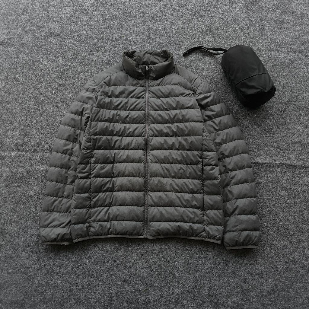 bulang uniqlo ultralight 3d cut abu
