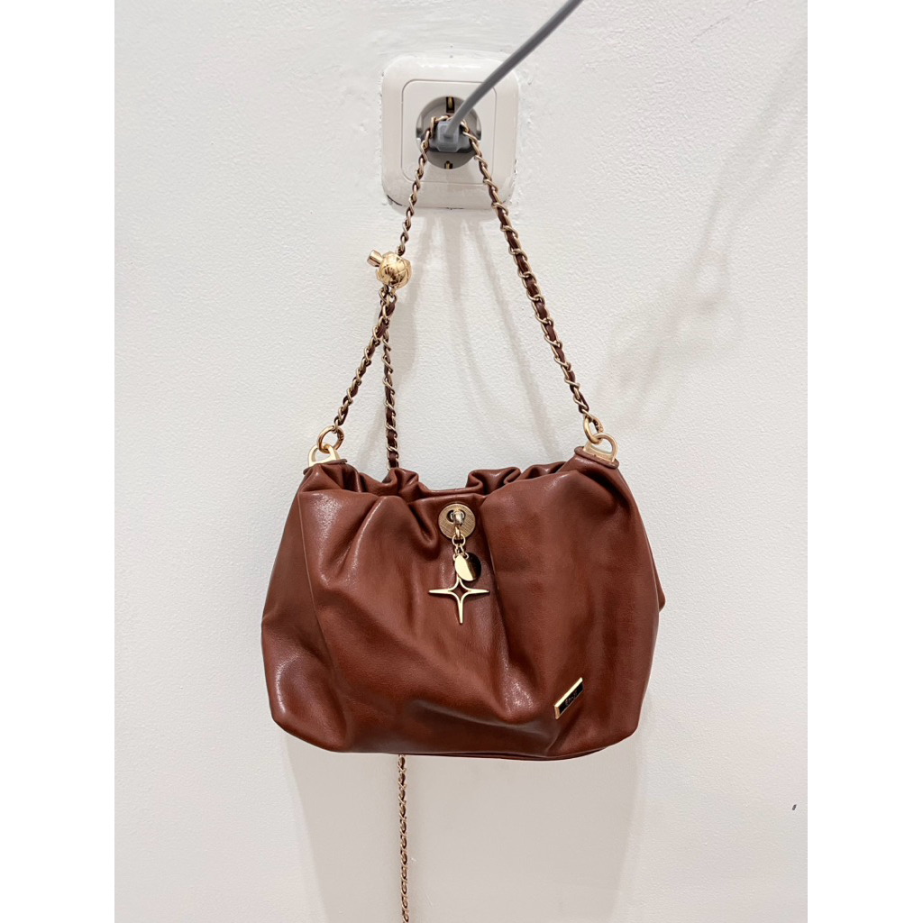 Enji shoulder/sling bag - brown