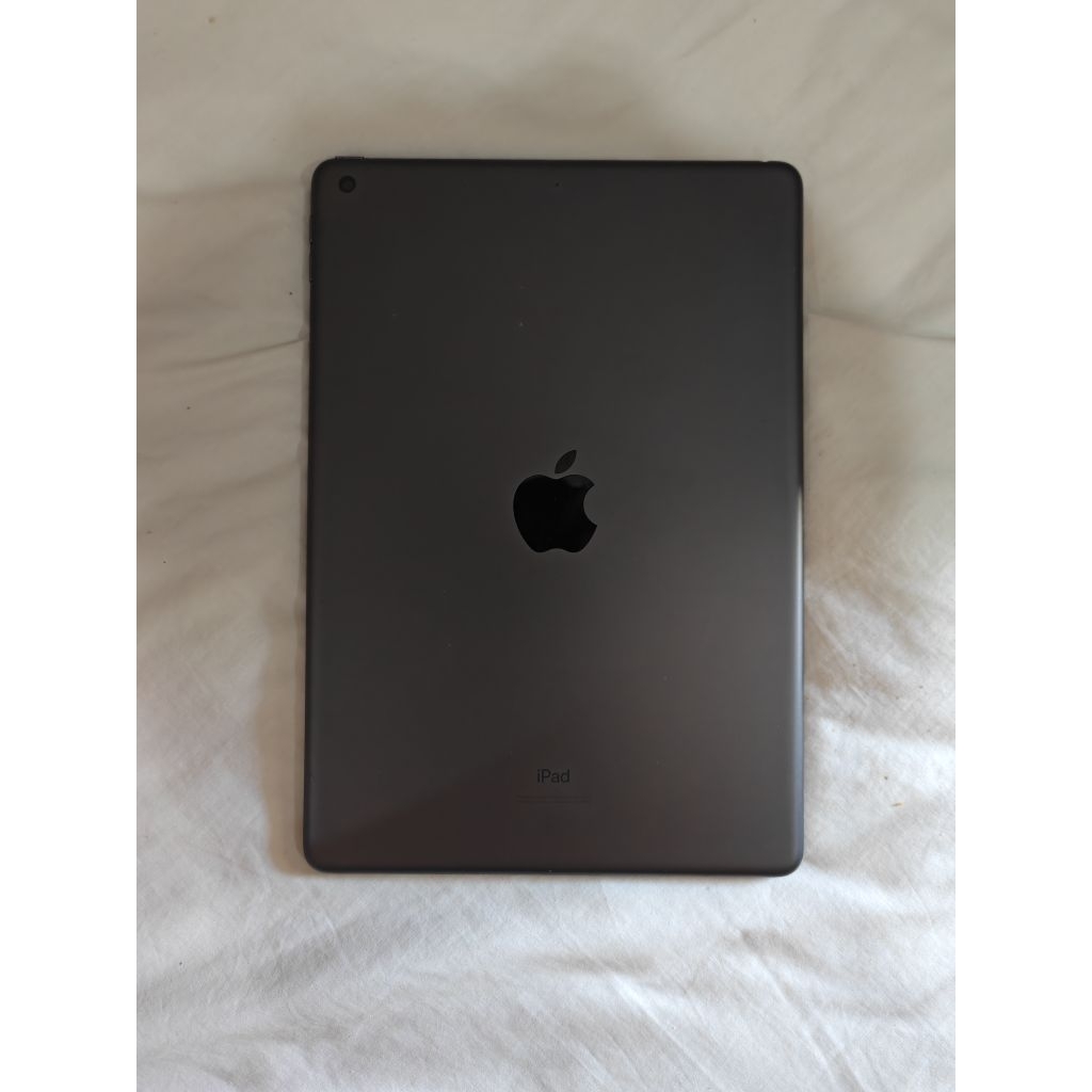 iPad 7 128gb wifi garansi inter seken bekas second