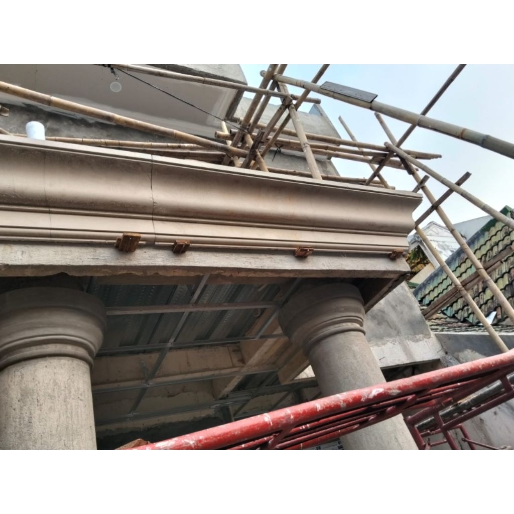 lis plang beton polos minimalis