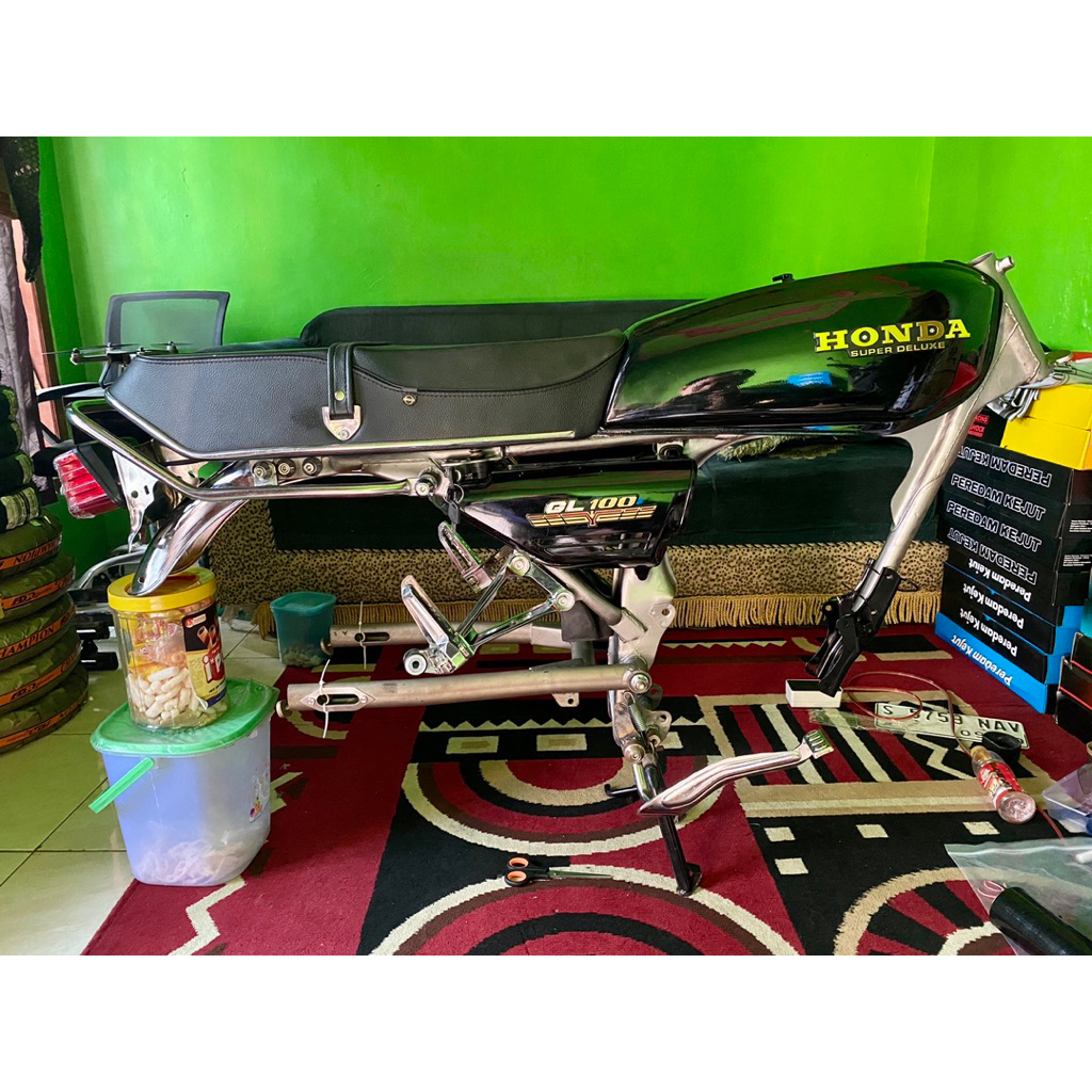 bodi set gl100 // rangka set gl100 tinggal rakit