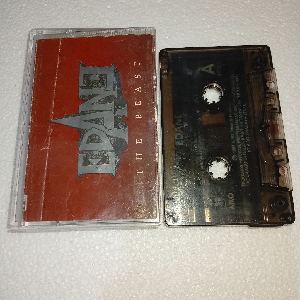 Kaset Pita Edane