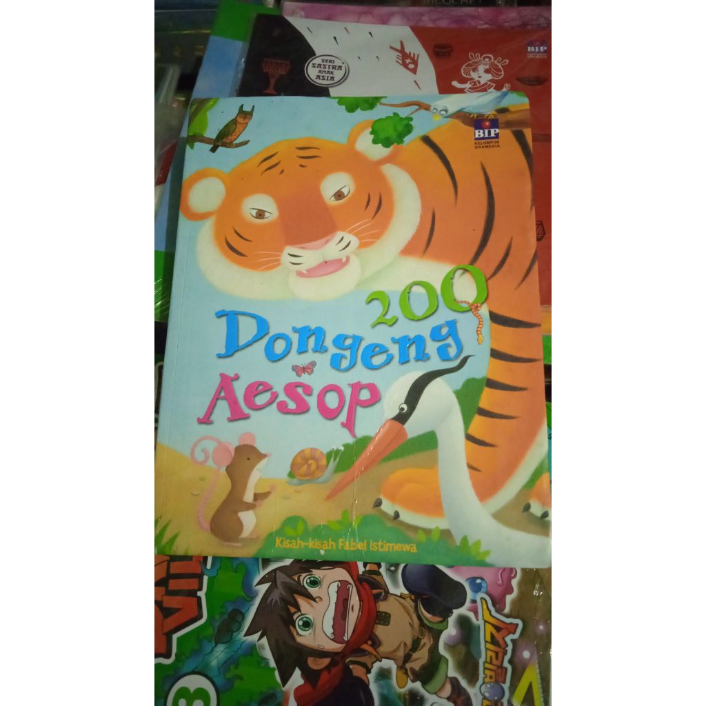 200 DONGENG AESOP
