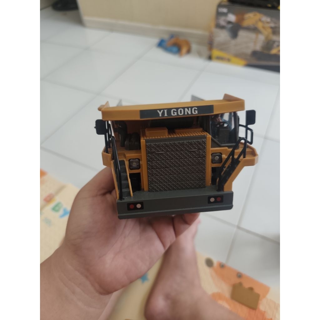 RC Tambang Excavator & Dumptruck Yigong