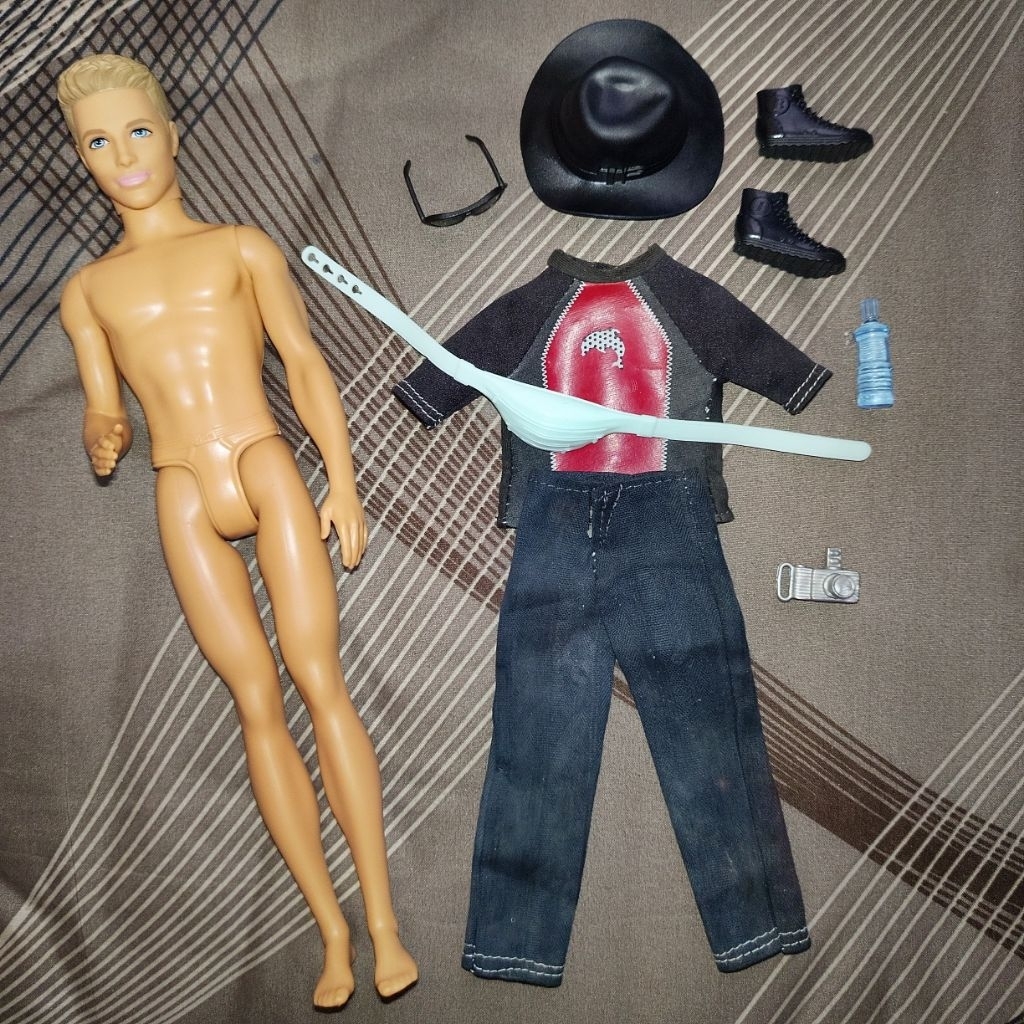 Ken mattel original + baju, celana dan semua acc (kondisi second mulus)
