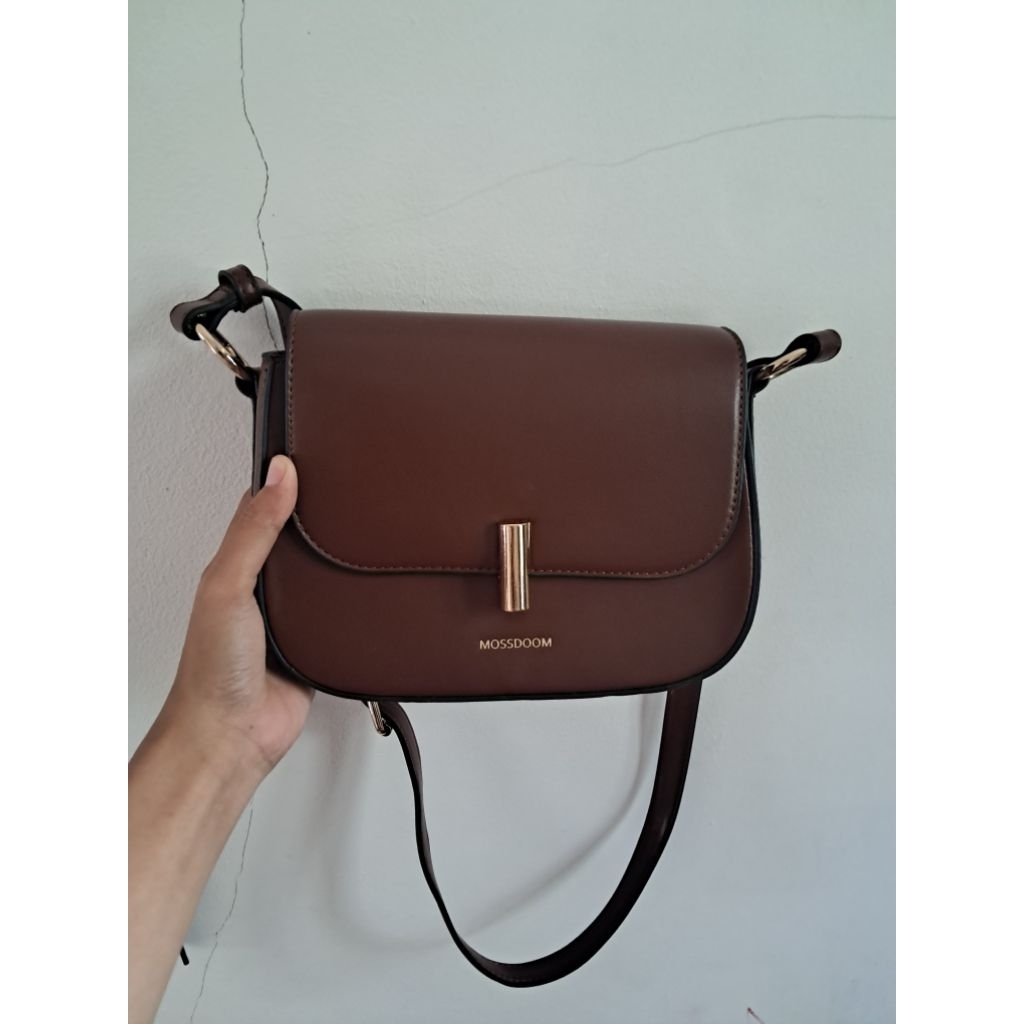 [PRELOVED] tas selempang MOSSDOM coklat