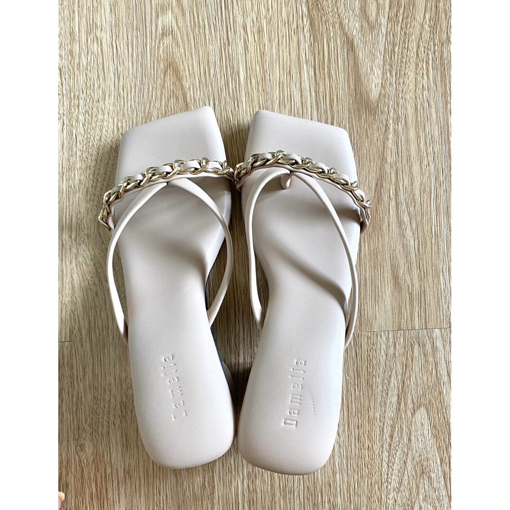 preloved sandal size 36