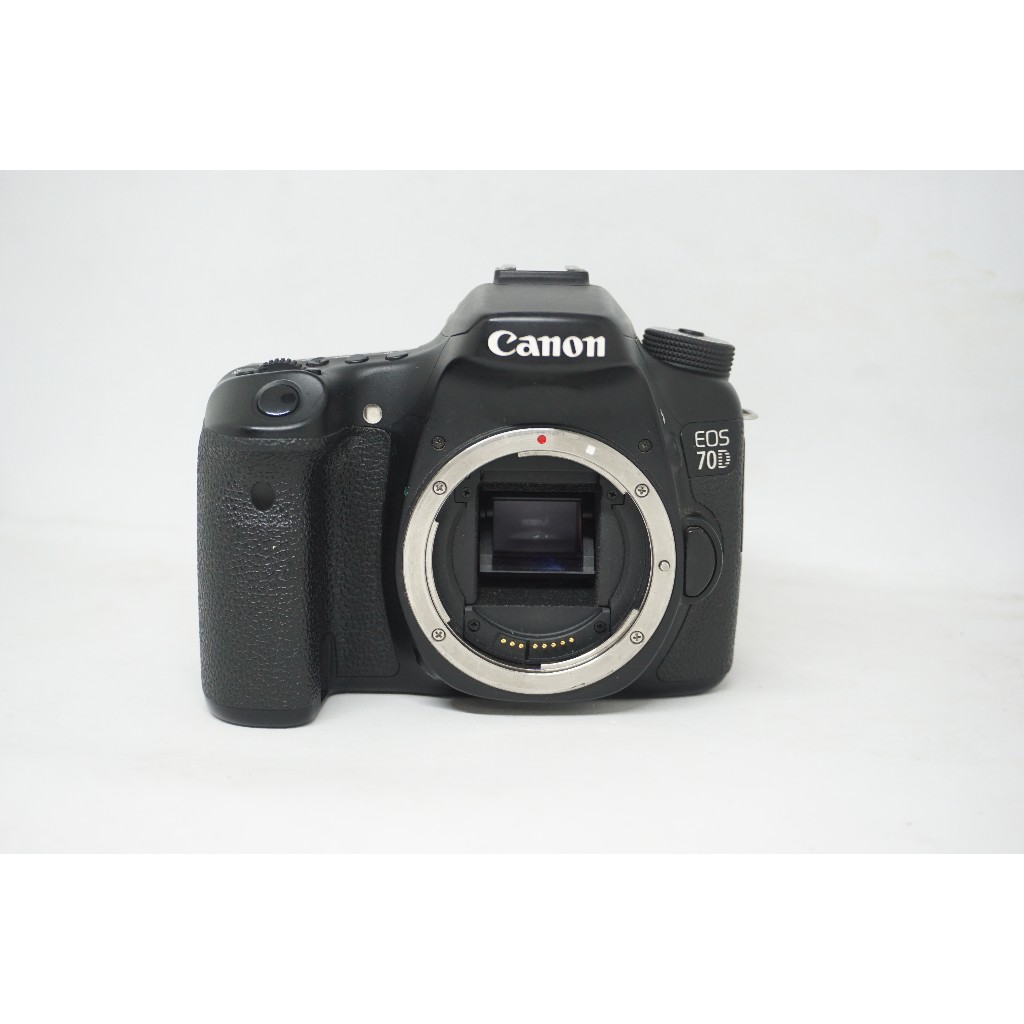 Canon EOS 70D DSLR body only