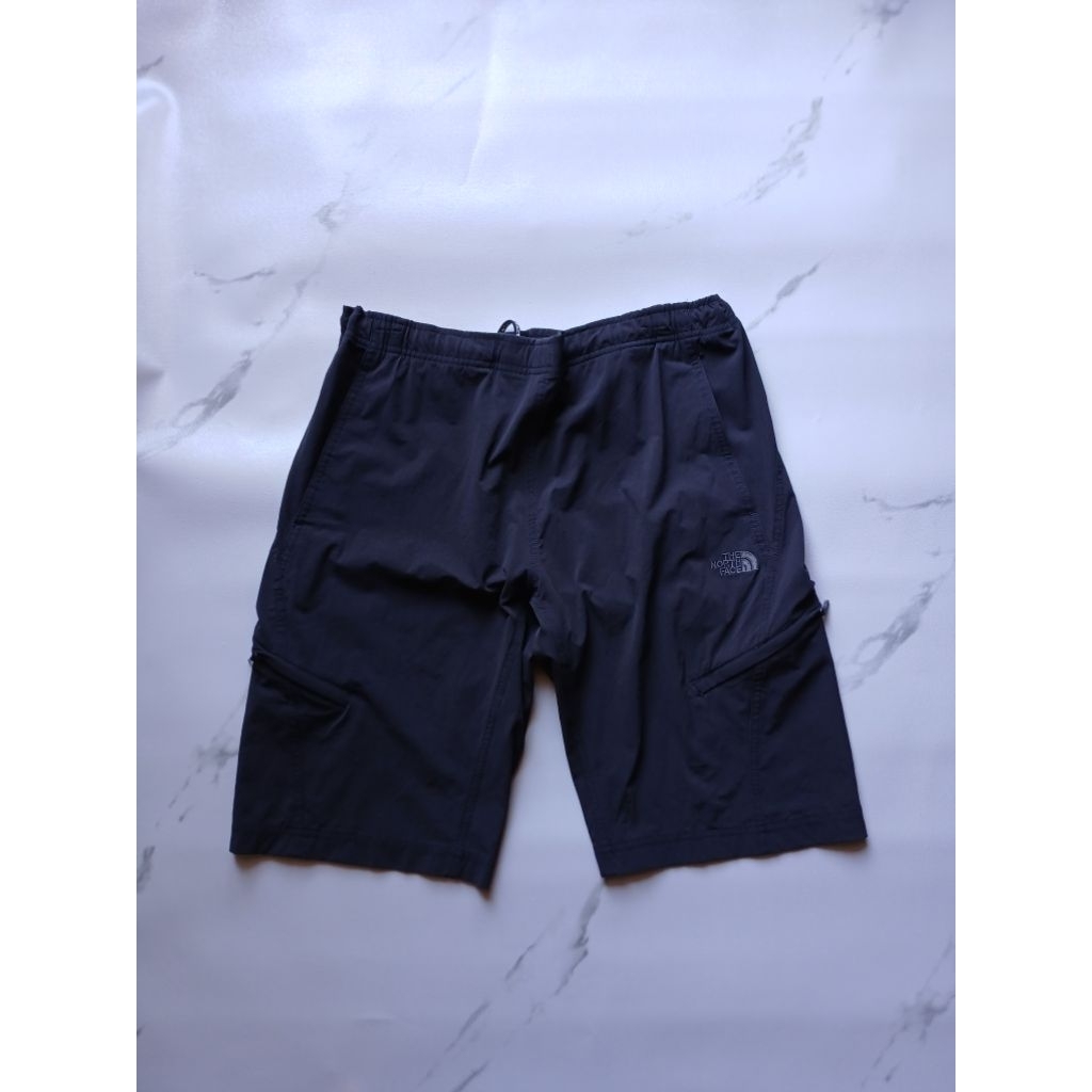 CELANA PENDEK TNF