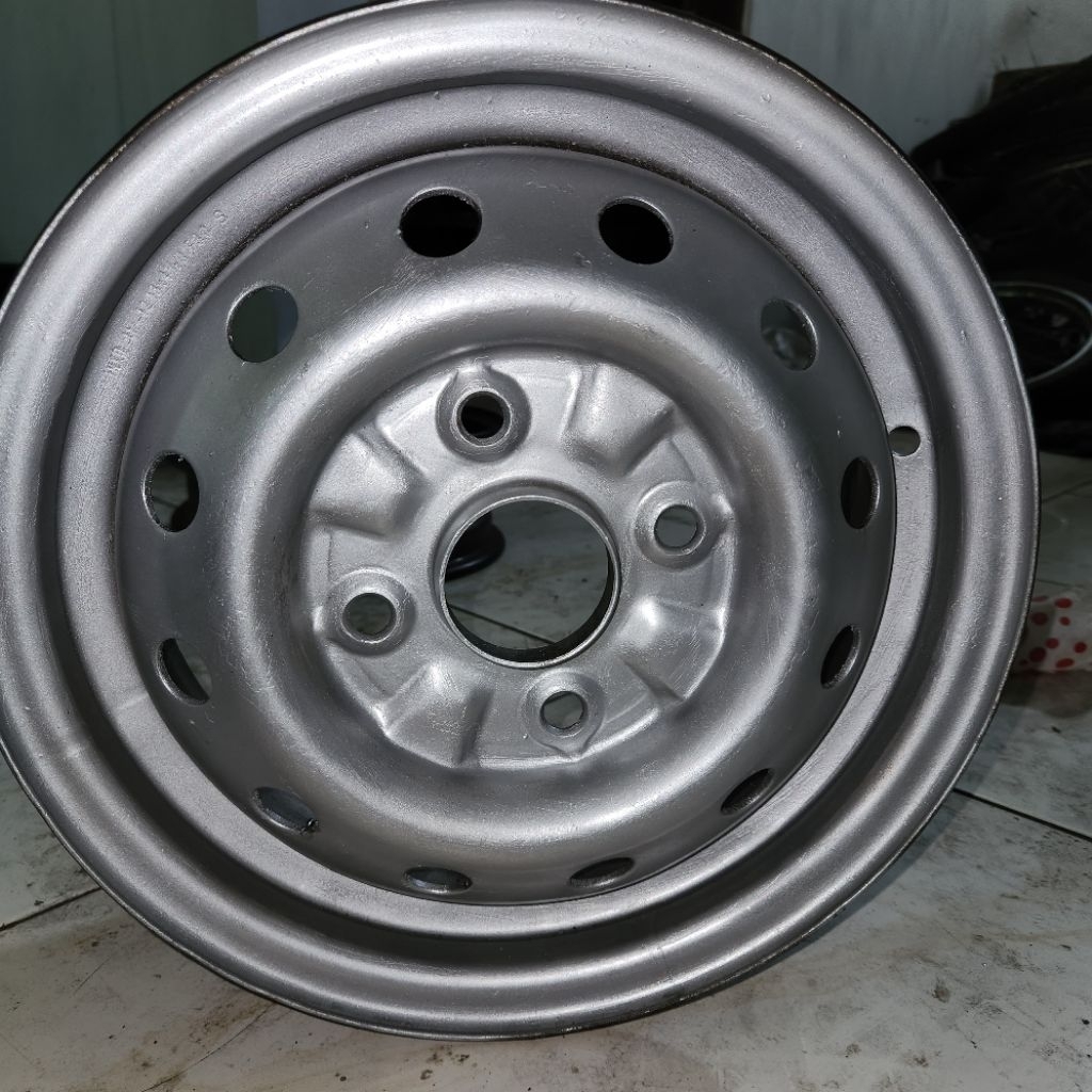 Velg Futura R13