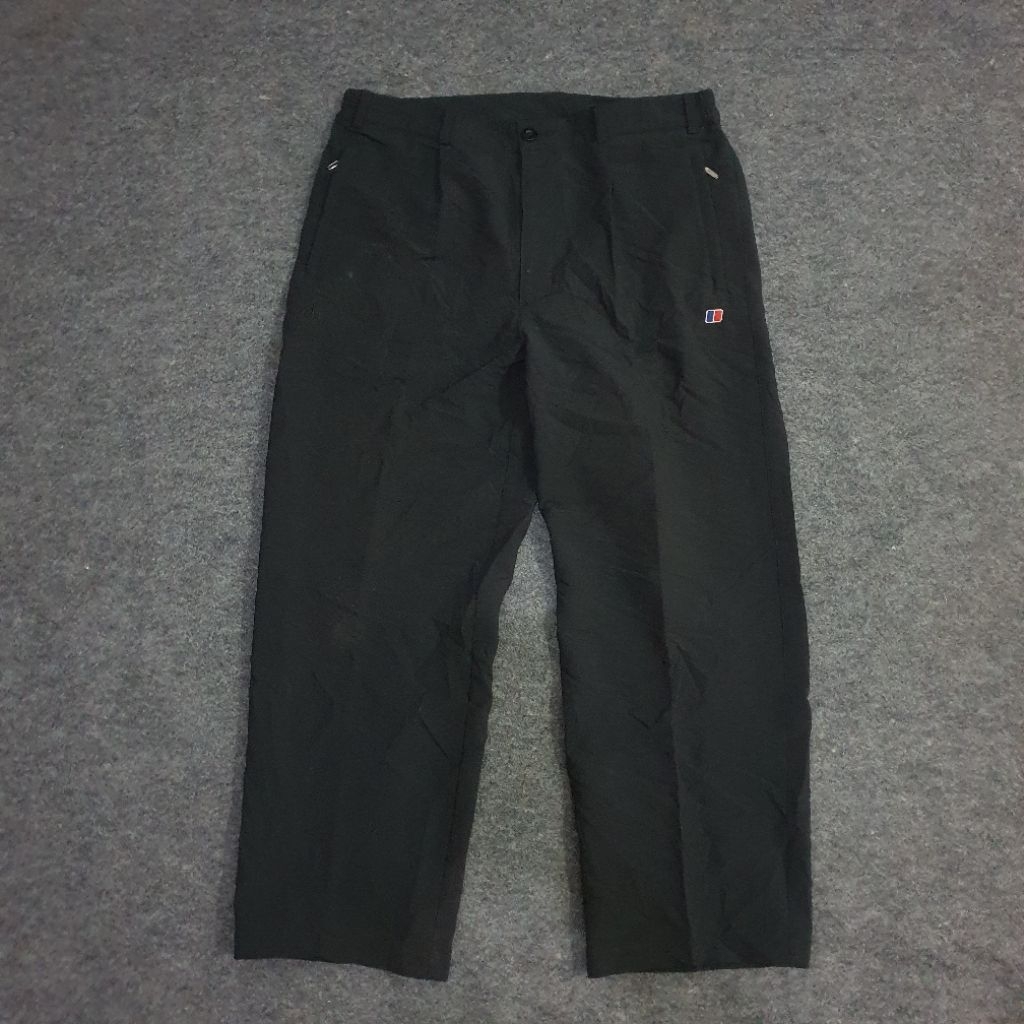 Celana outdoor berghaus size 35-36 indo