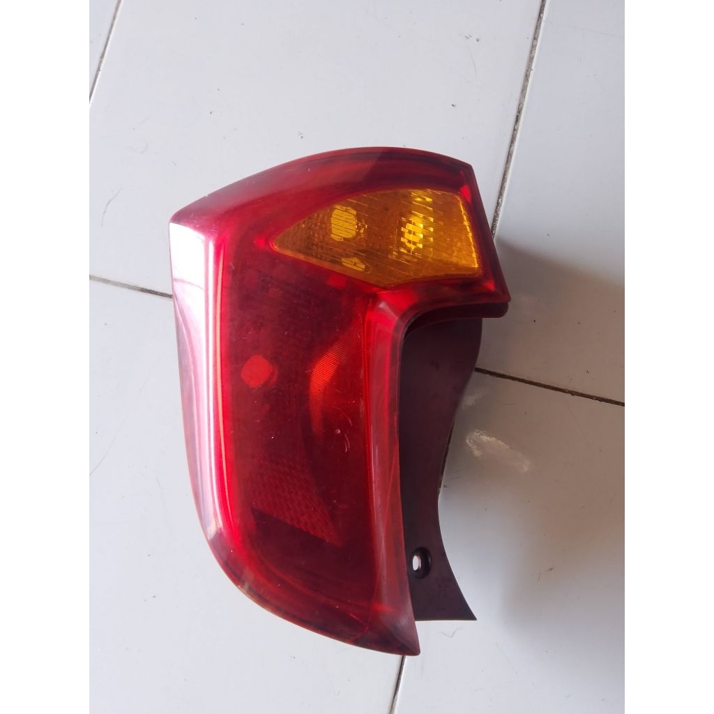 Lampu Belakang KIA Picanto 2012/2014(kiri)