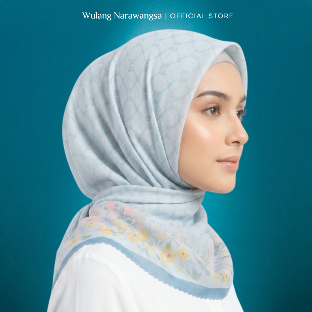 Wulang Narawangsa Hijab Segi Empat Flamingo Era Soft Blue | Kerudung Segi Empat | Hijab Motif Segi E