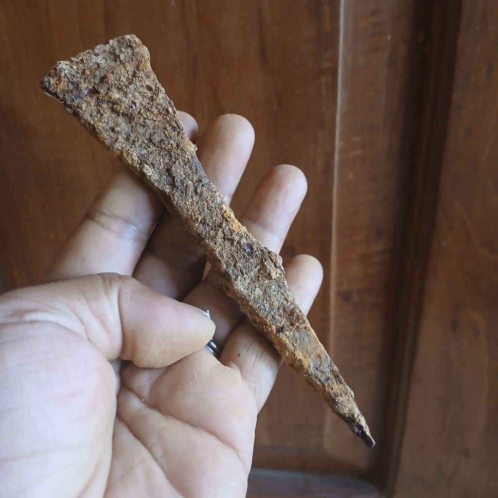 Koleksi Temuan Galian Tanah Kapak Pethel Besi KUNO era KaBudhan