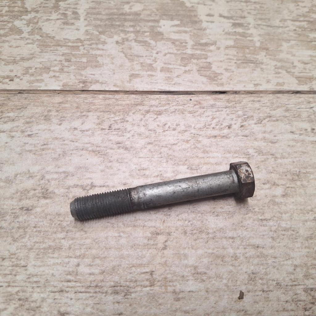 Baut Per Belakang BMW E39