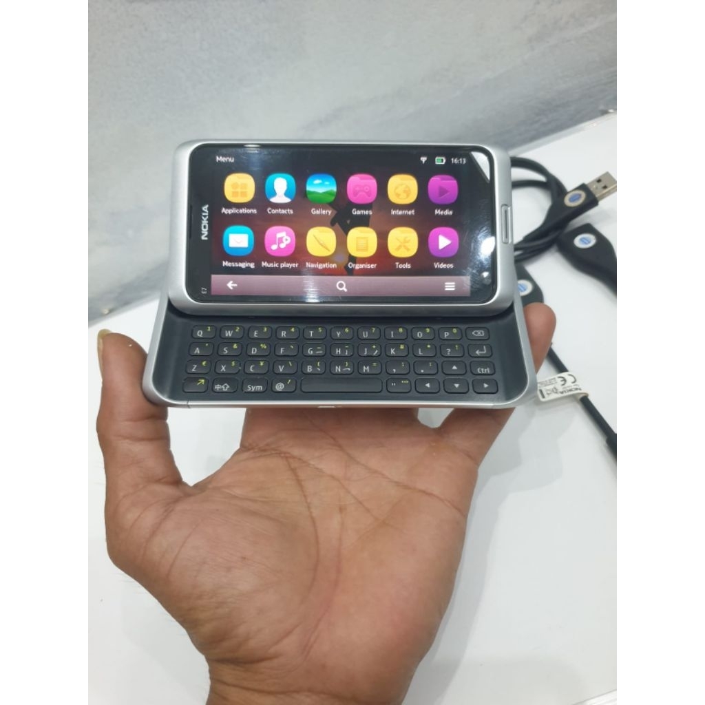 Nokia E7 Original all operator