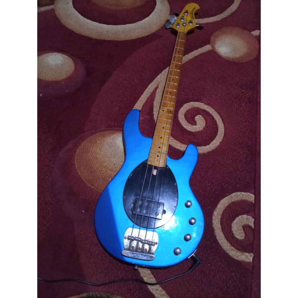 BASS elektrik Sterling by musicman