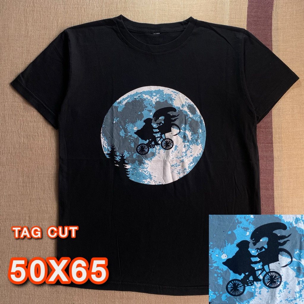 Kaos Vintage Parodi Alien ET Xenomorph Mashup Hitam Second