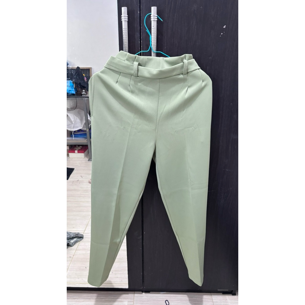 PRELOVED CELANA SCUBA