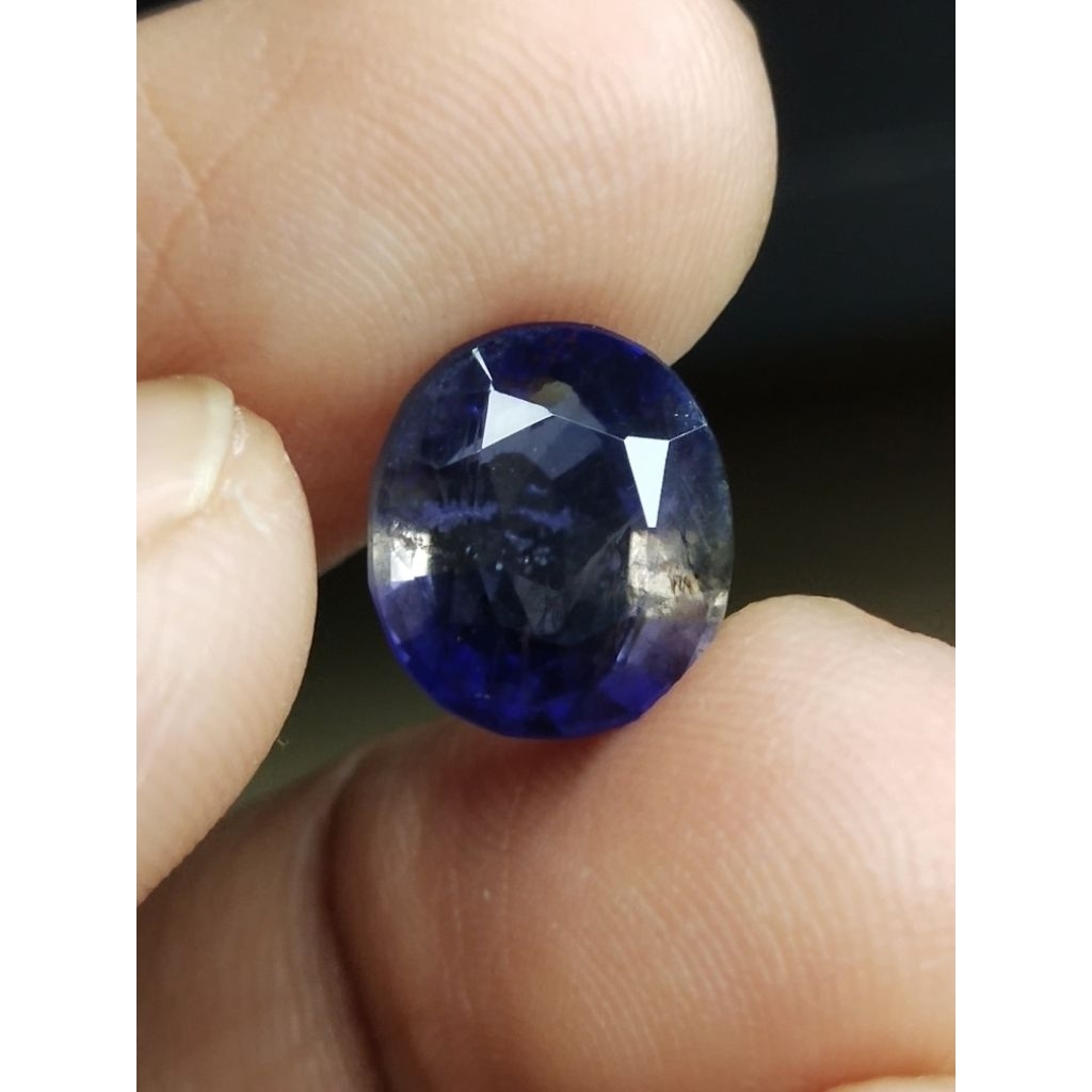 Natural Fancy Iolite Memo 11 x 10 x 5.8 mm 3.85 Ct Dua Warna Violetish Blue Langka Blue Sapphire Air