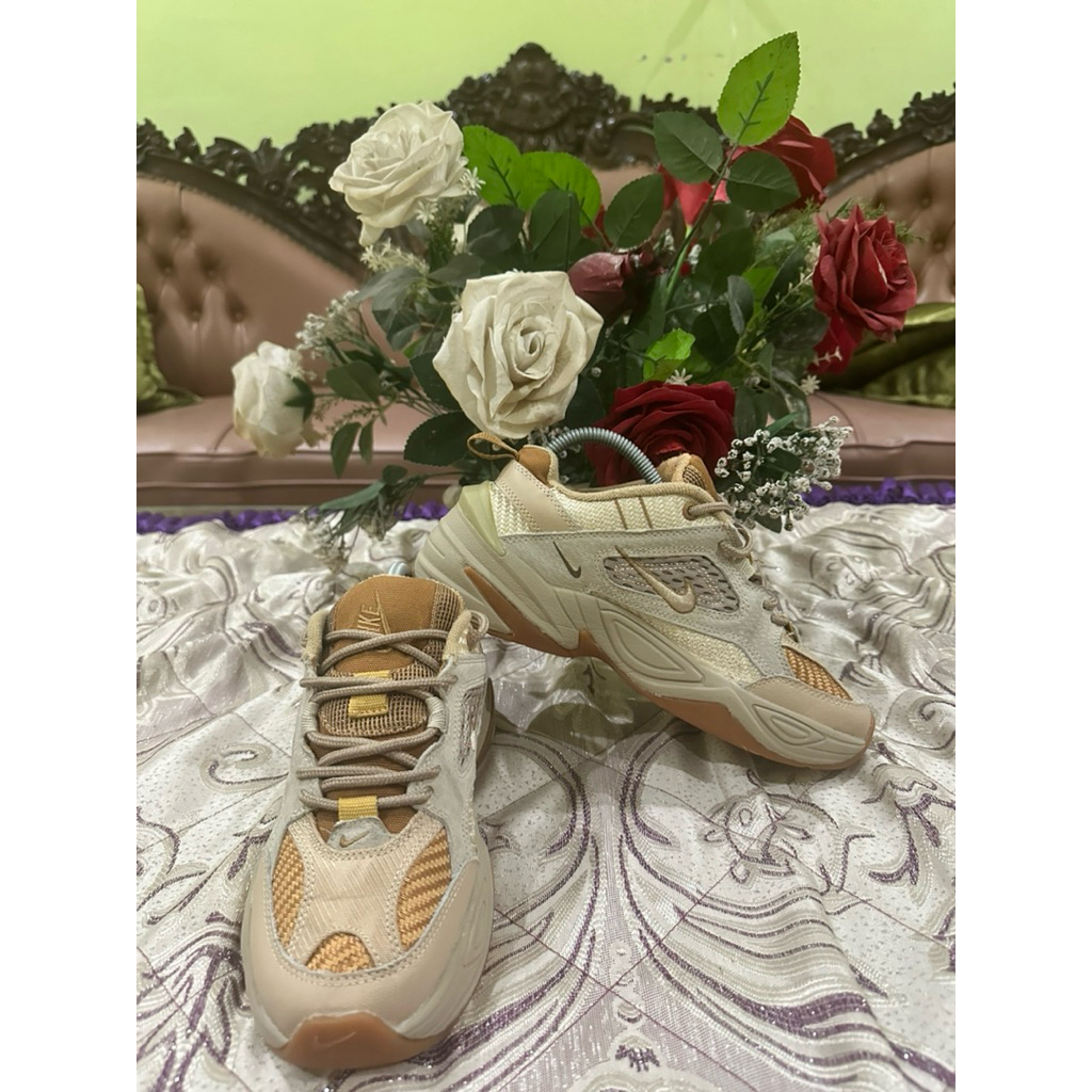 Nike M2K