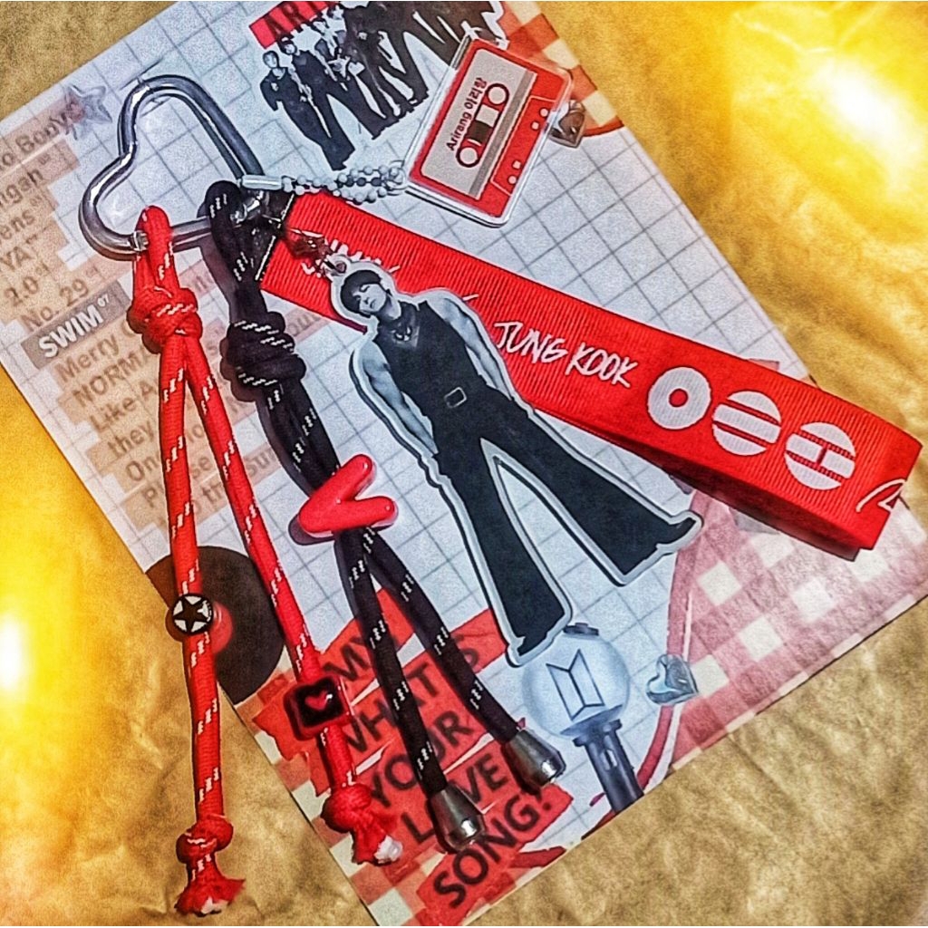 Bag charm BTS Arirang/ bag charm BTS/ gantungan Tas BTS