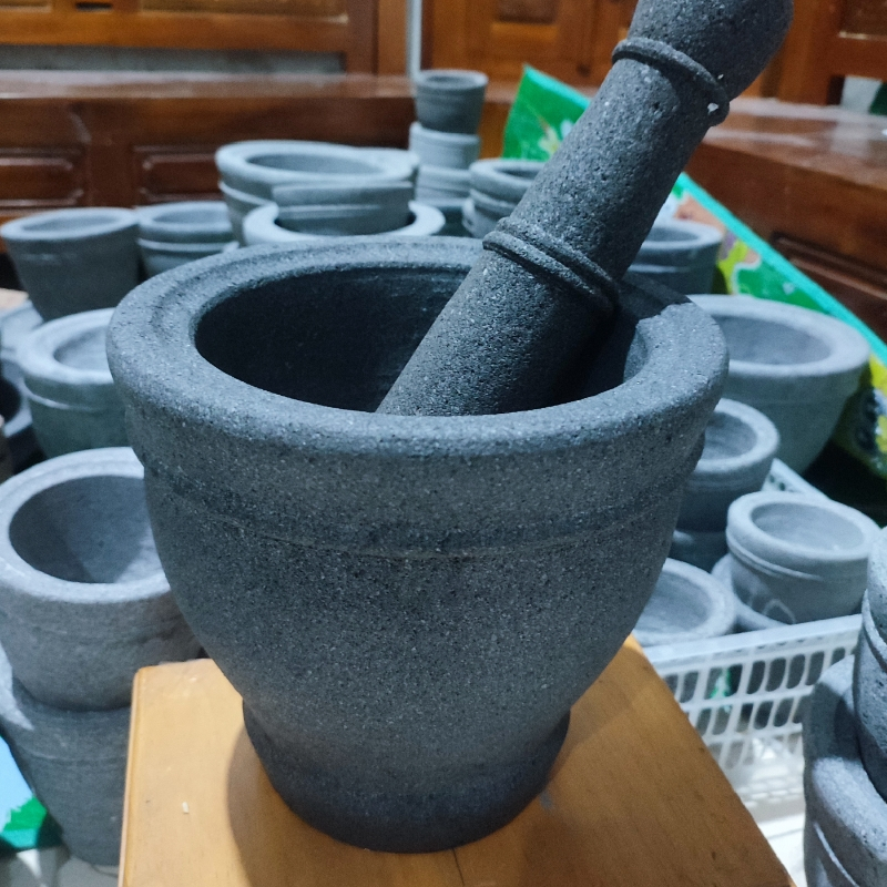 BEATA Lumpang Batu / Lesung Batu Asli Ukuran Besar Penumbuk bumbu dan Sambal 22 - 24 cm